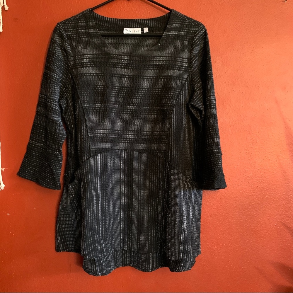 Habitat tunic top with pockets size small